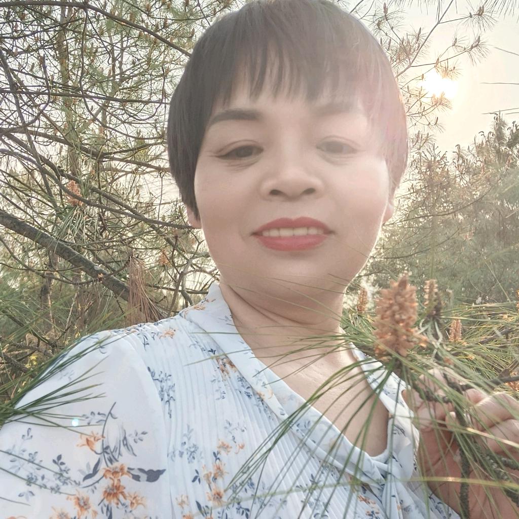 @易姐