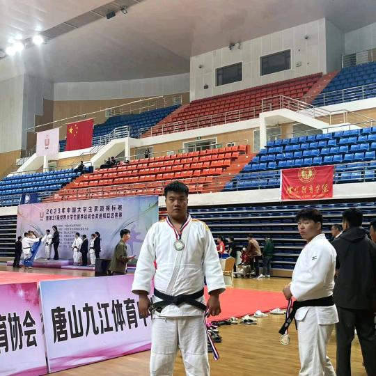 繁华三千，看淡即是浮云！