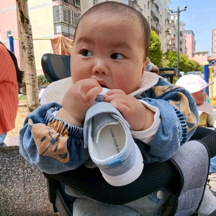 程梓阳爸比