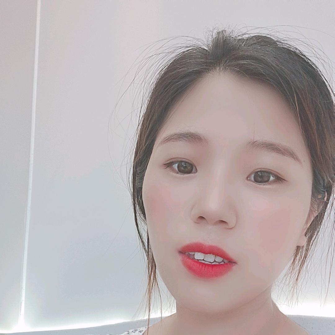 卖房的小姑娘