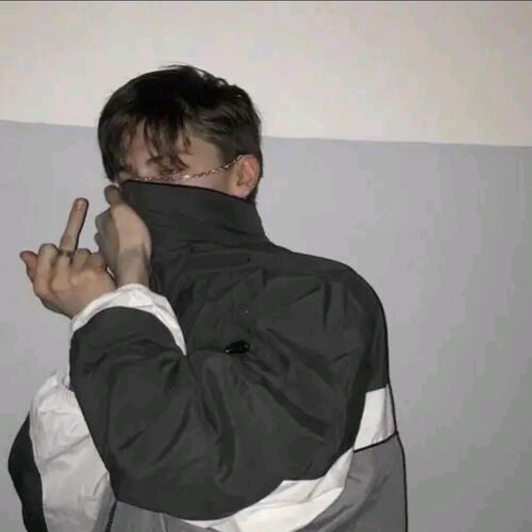 Lˇ
