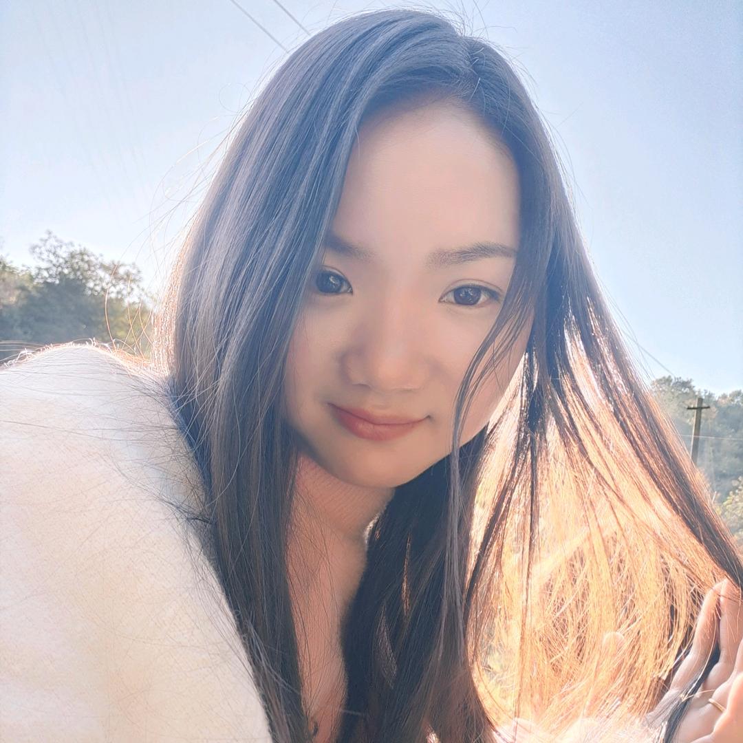 小露露（家有三千万）