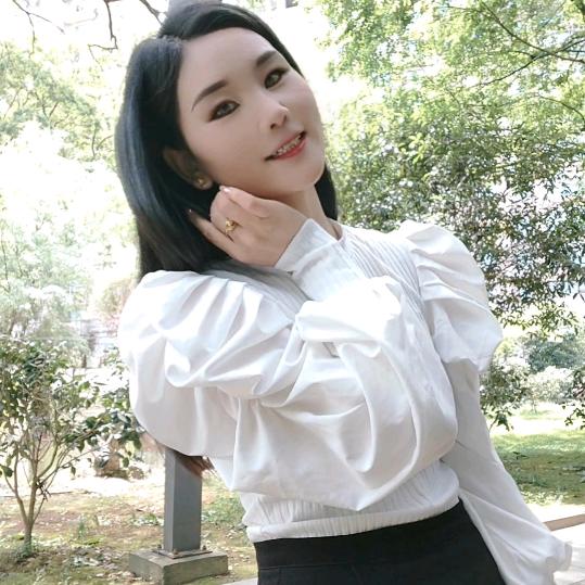 玫瑰。拒绝私聊