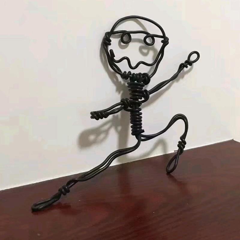 东南逸