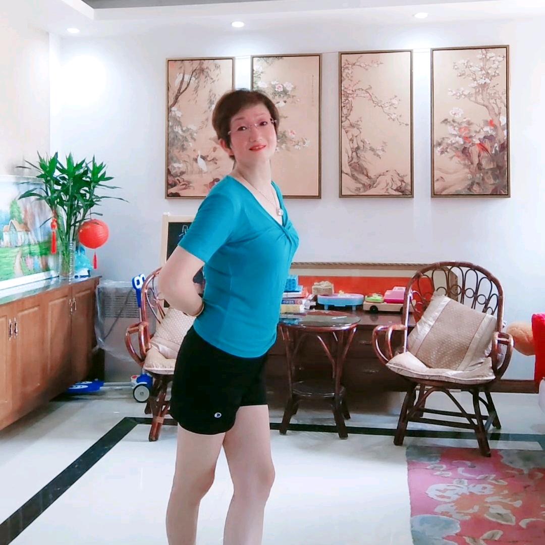 向荣（拒私聊）