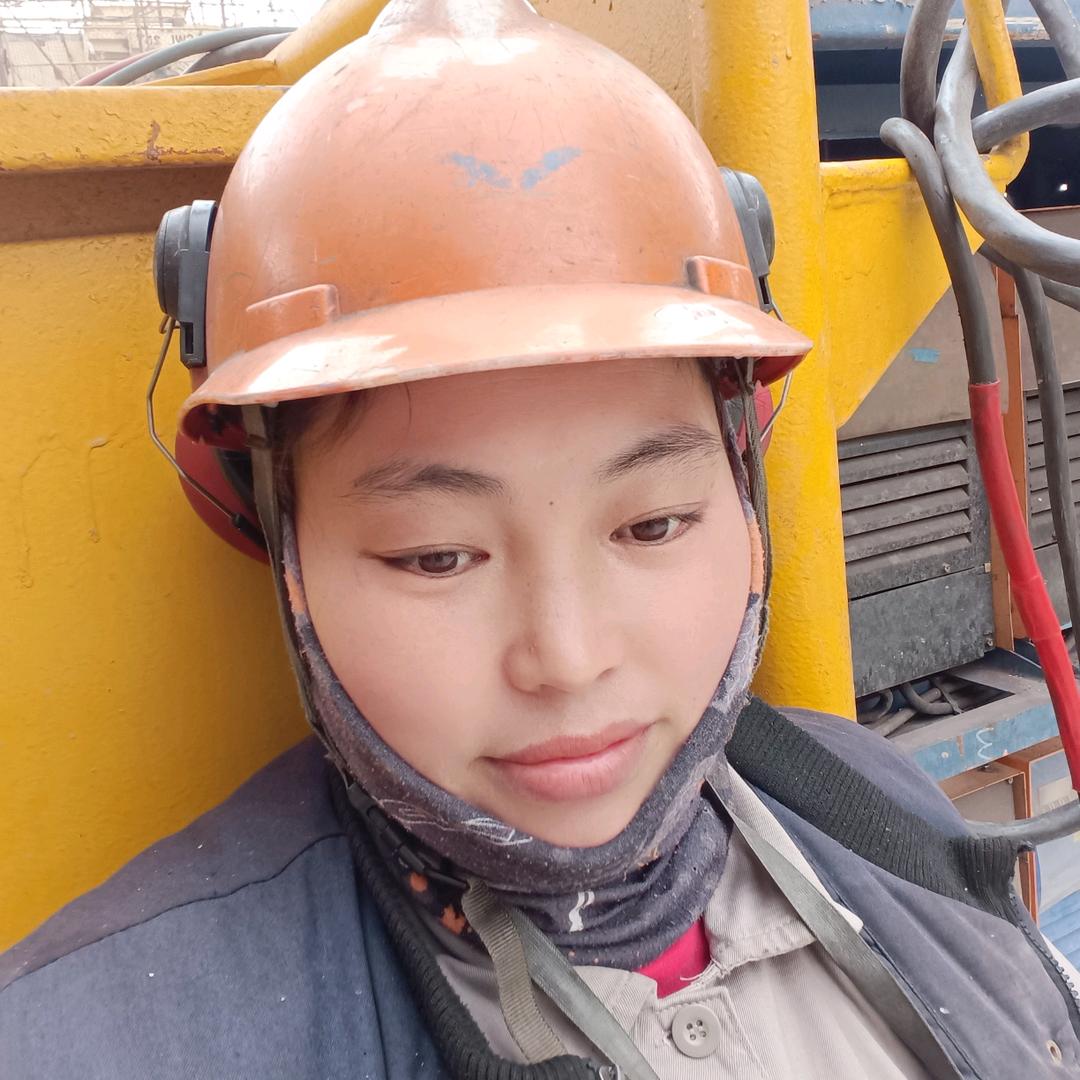 焊工小敏