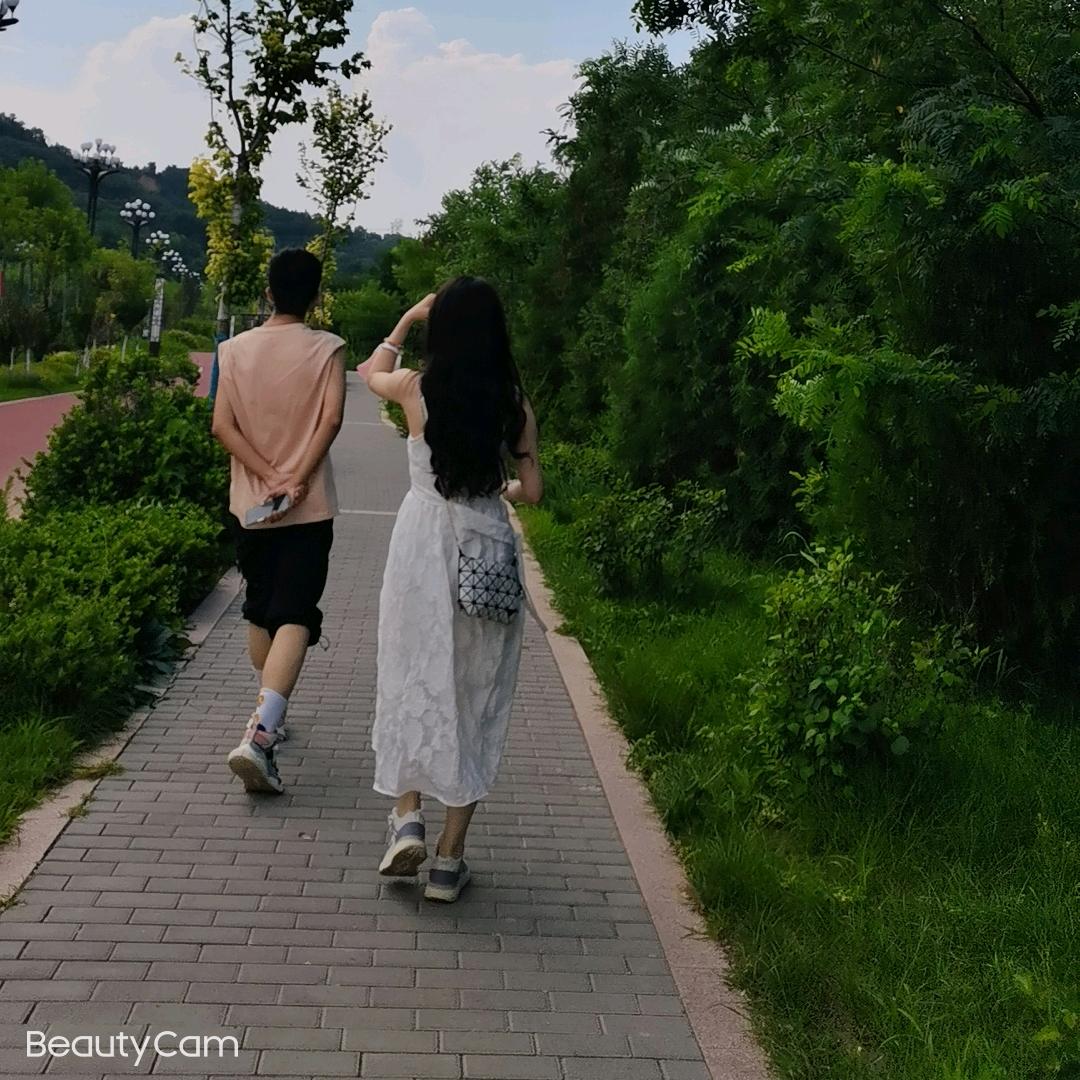 武乡新款红旗车队