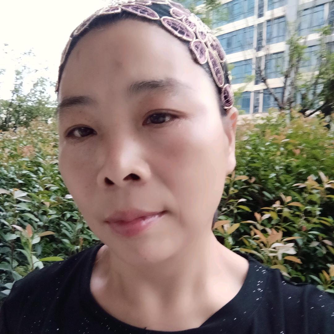 英英(不定时开播）