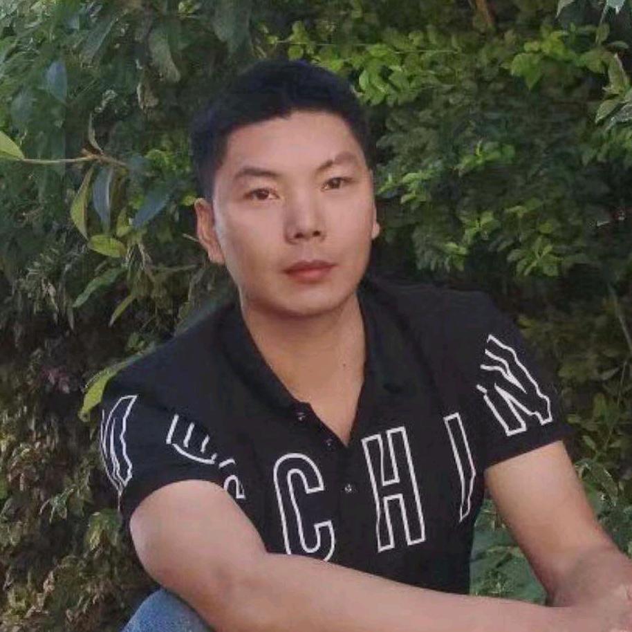 大雄玩吉罗