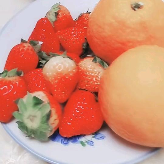 英子