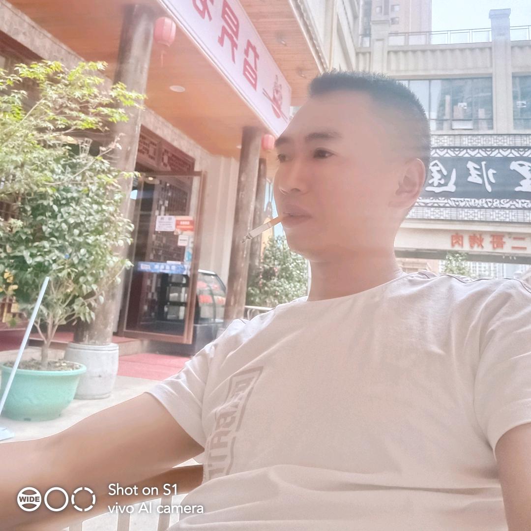 @老默