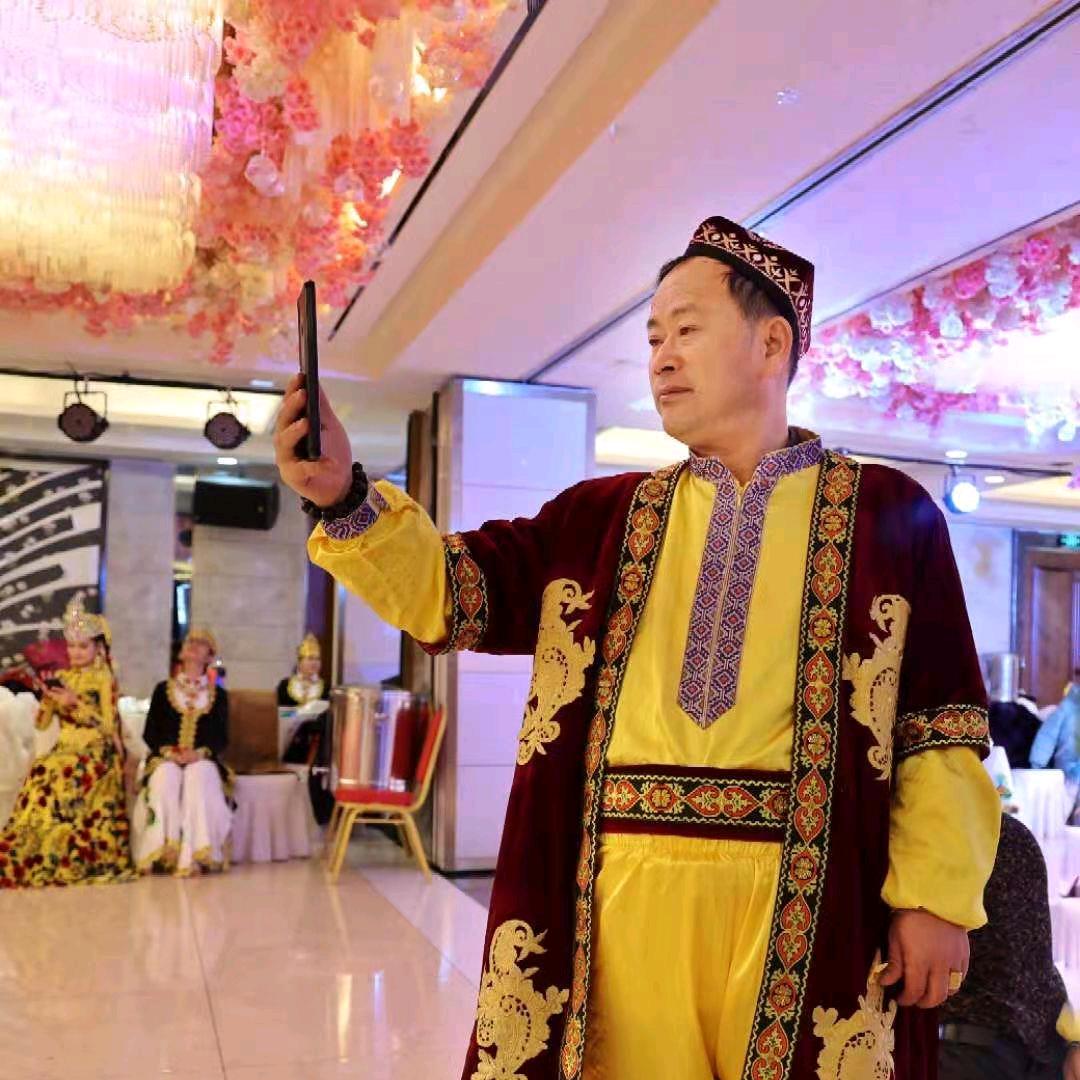 周洪彬