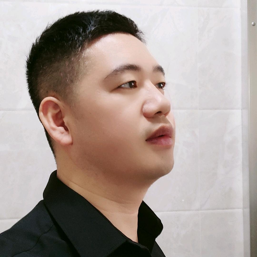 广告人小何