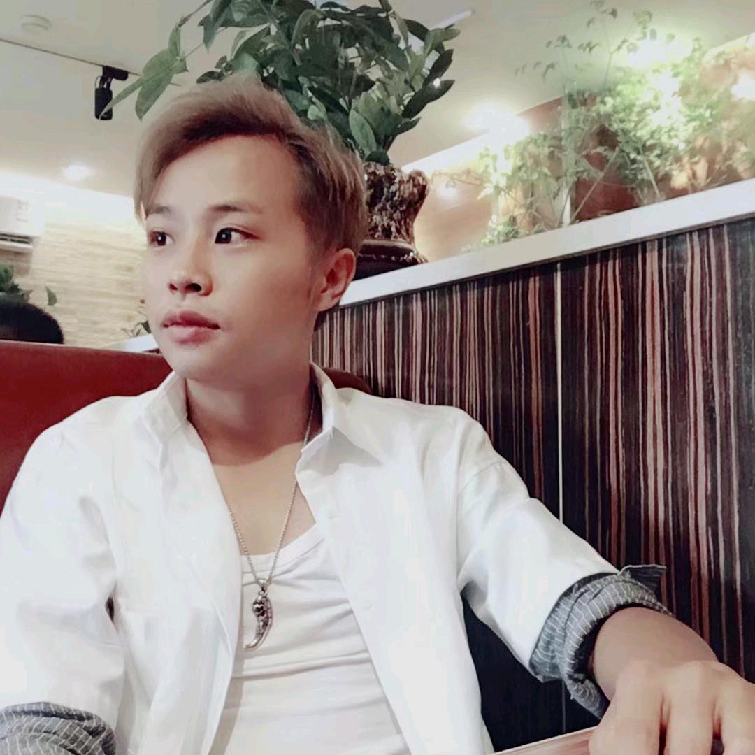 皇室造型(秋宝路店)官方号