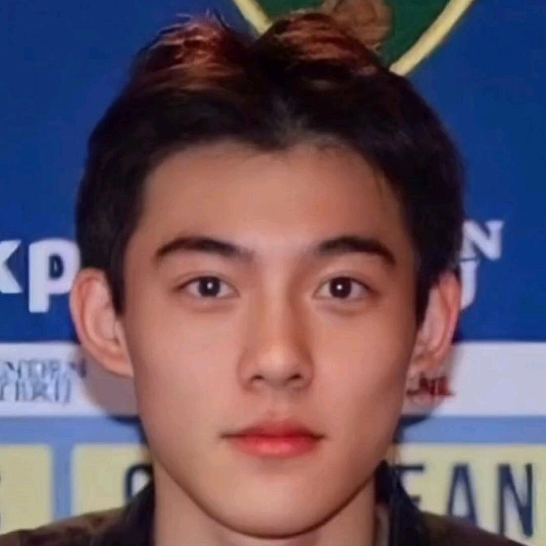 爱吃糖的小曾