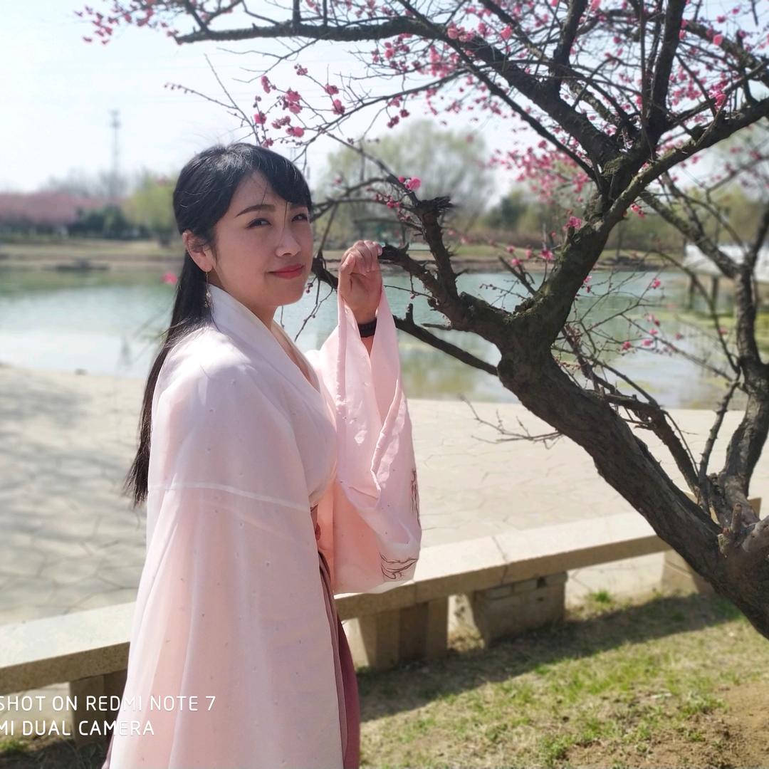 程氏剪纸第三代传承人程娟娟