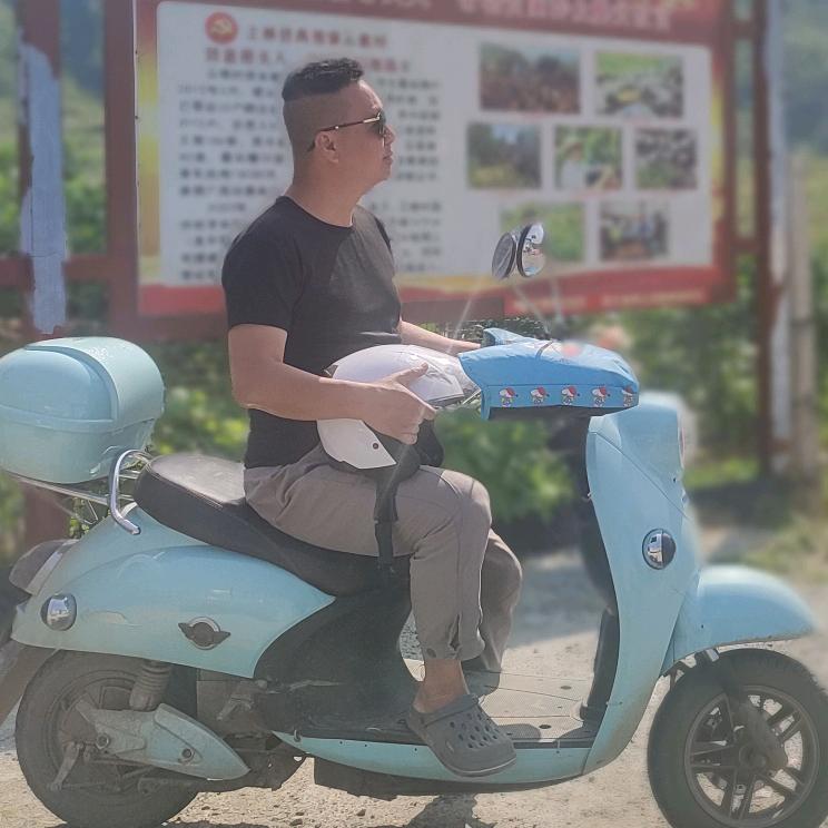大叔进村