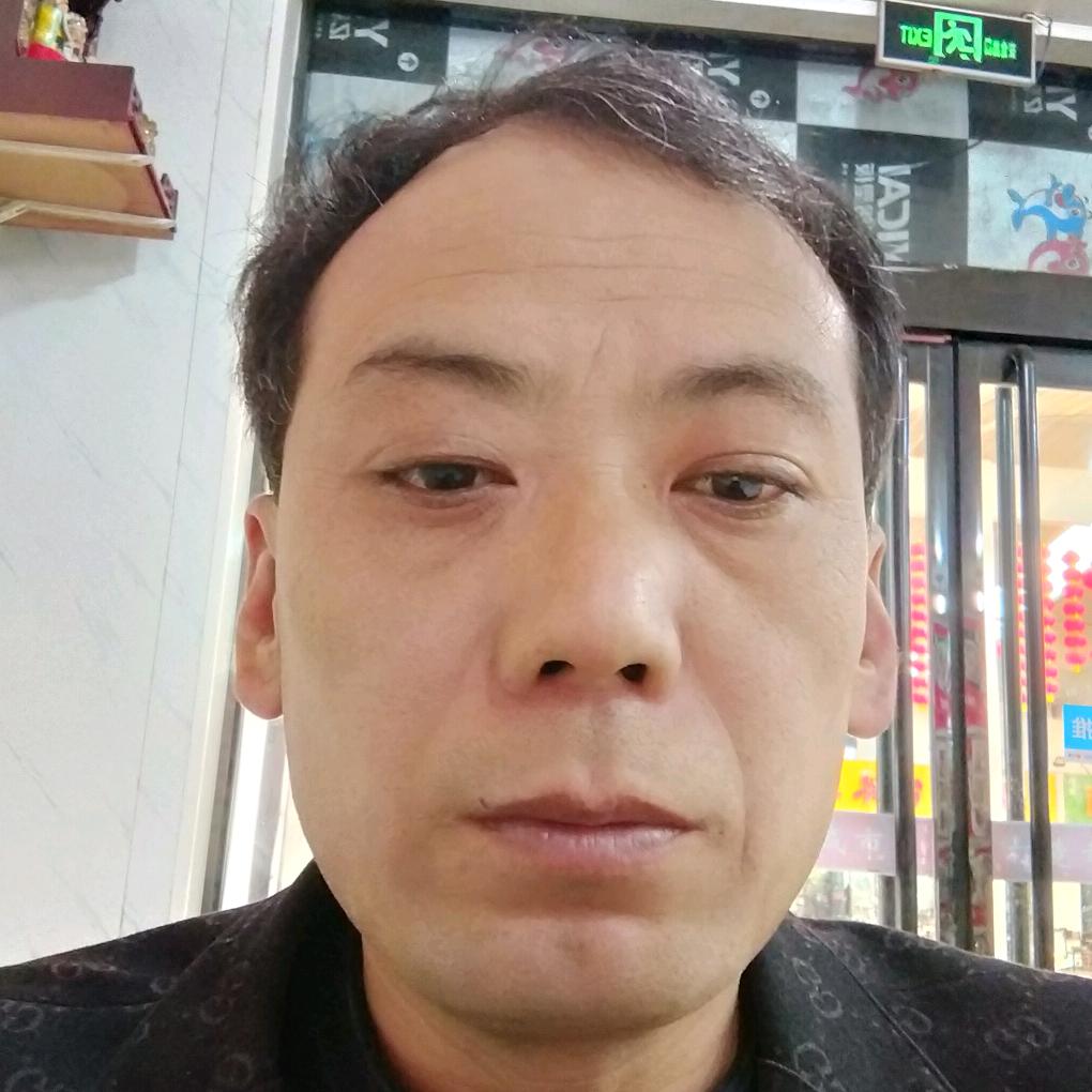 请往这里看