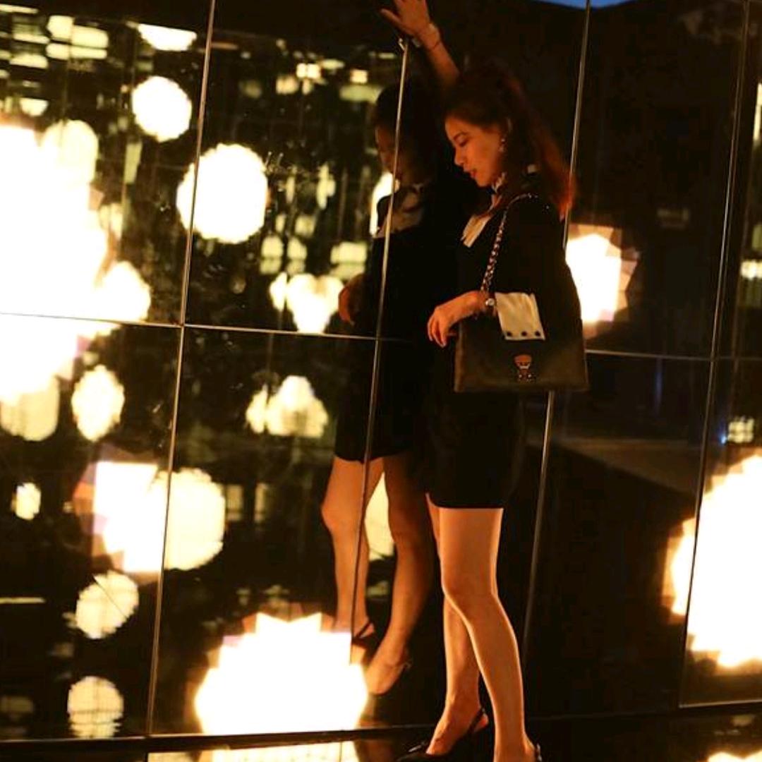 穿马甲的Vivi