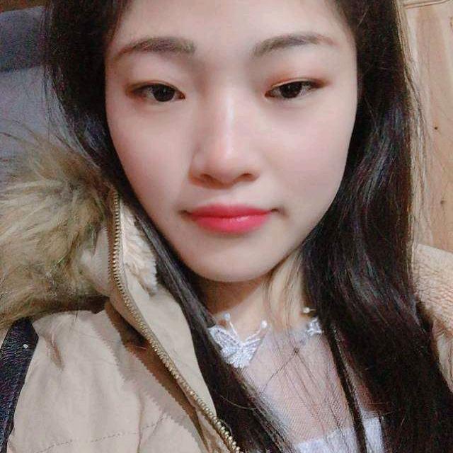 小艳艳，，