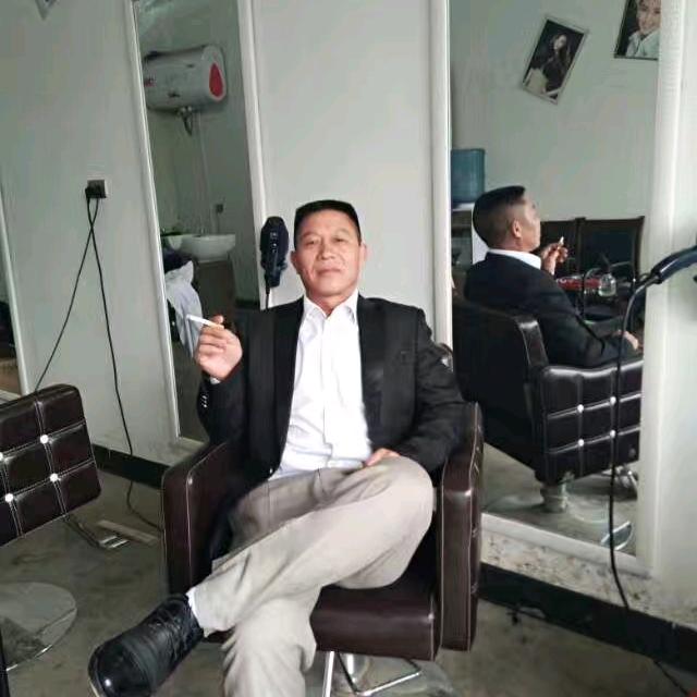 周伍哥