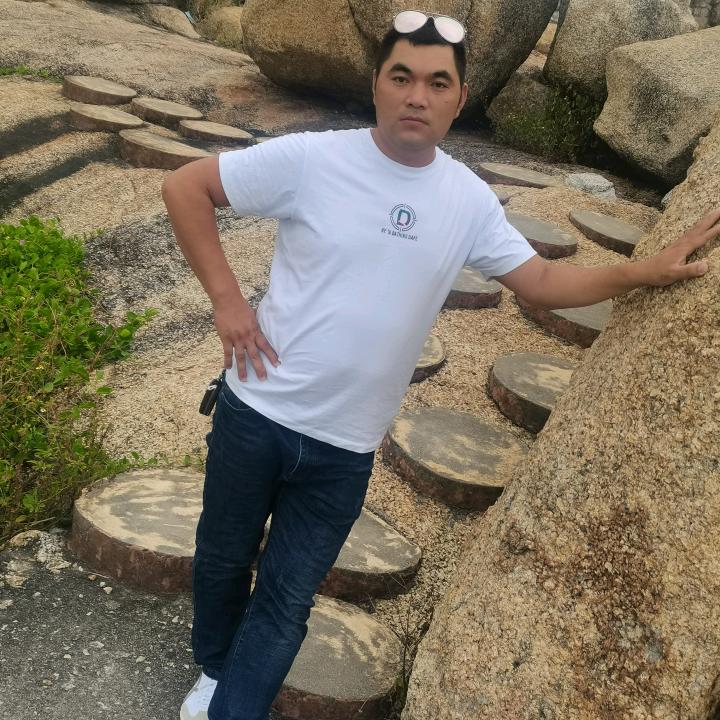 四川强歌
