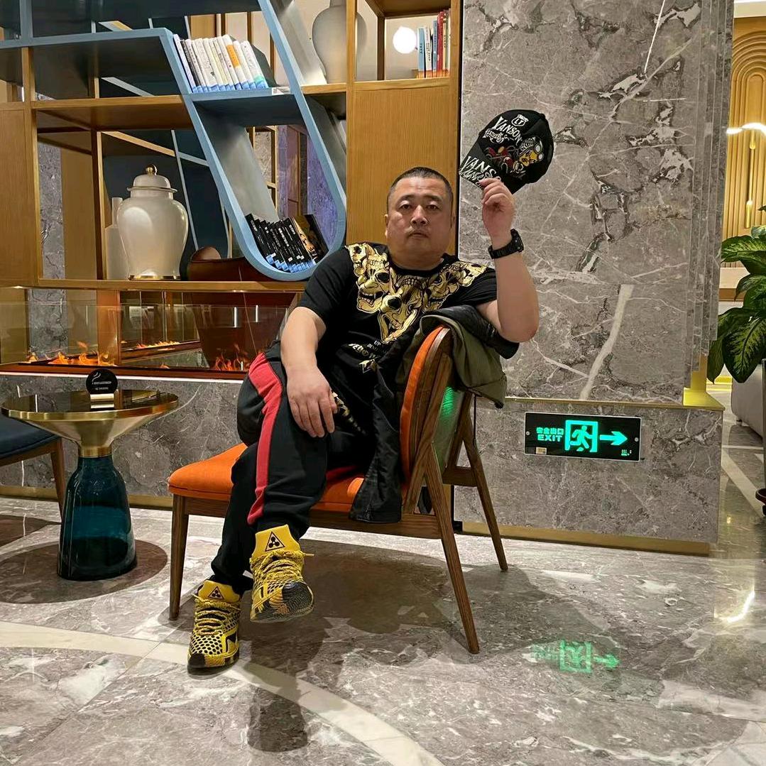✨兄弟你别闹