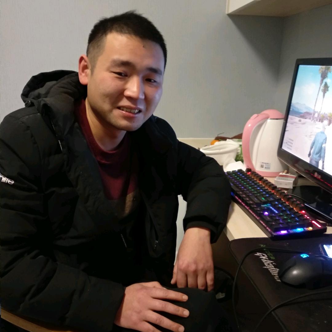 亮亮爸爸妈妈:（中午晚上开播带货）