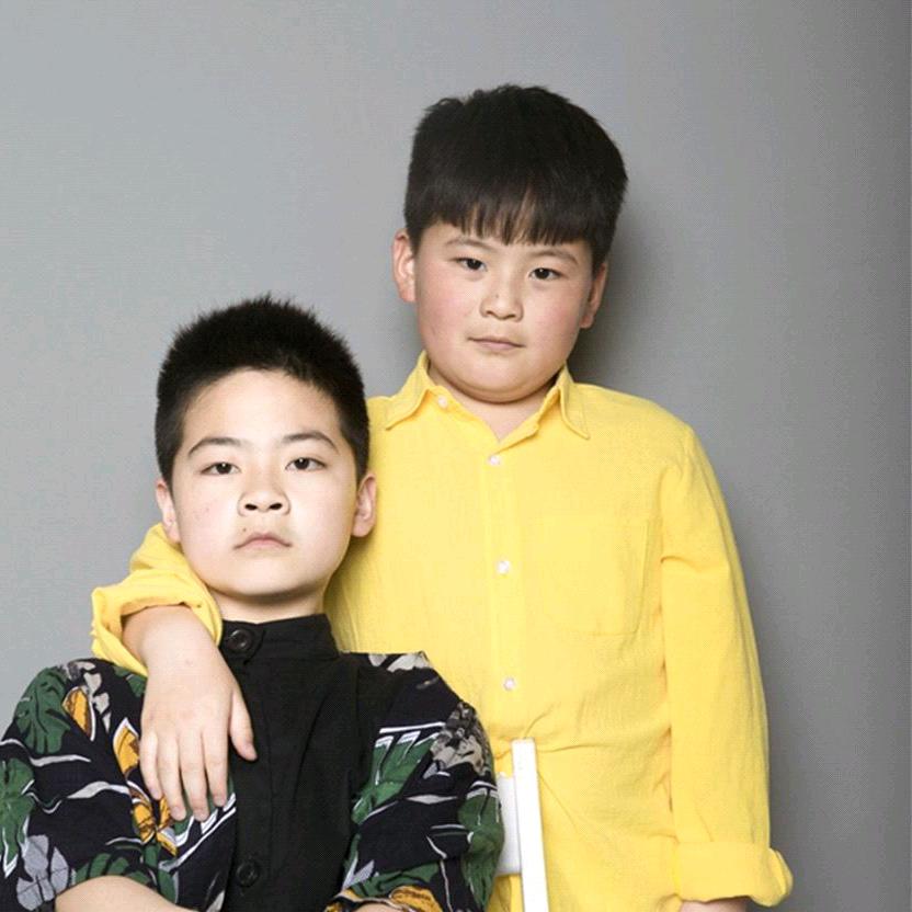 哥俩的奶妈