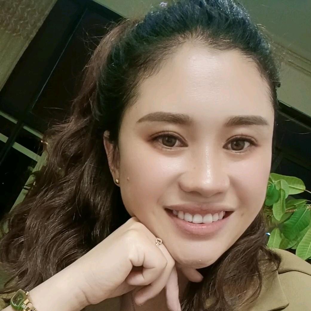 罗平依依
