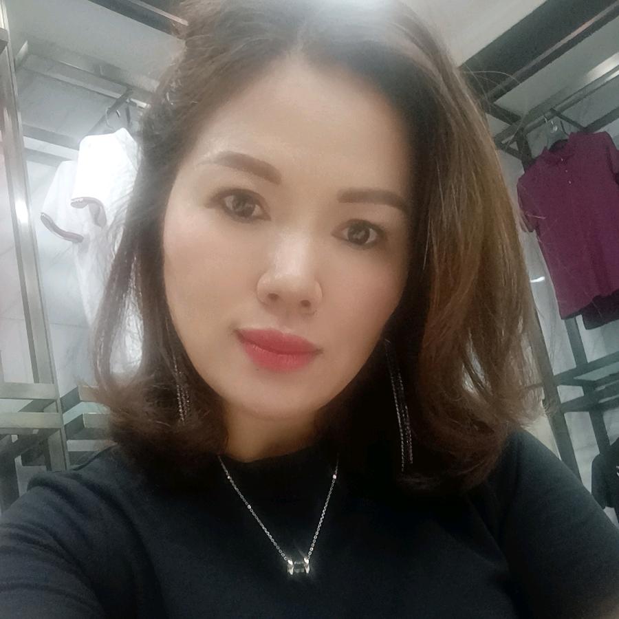 苍南县龙港黄细芬男装店