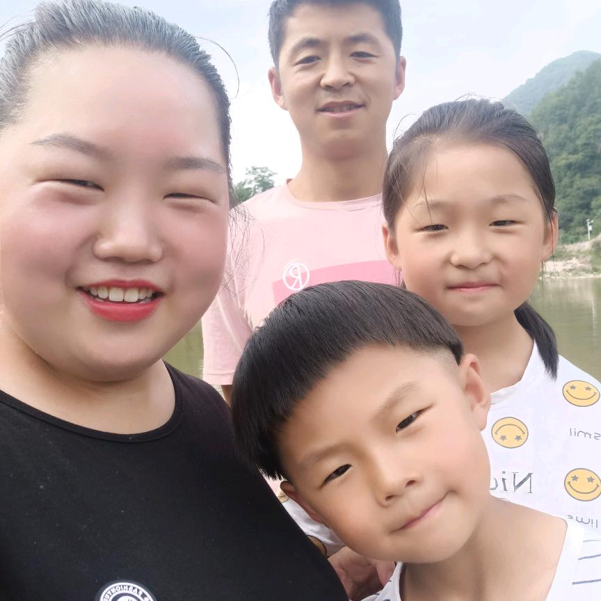 灵活的小胖妮