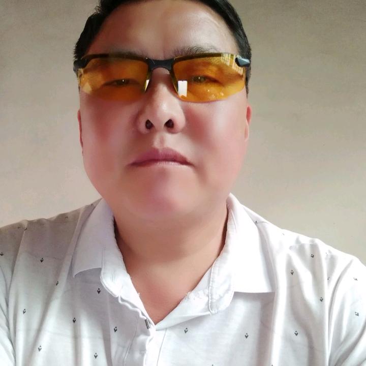 坚强单身男！