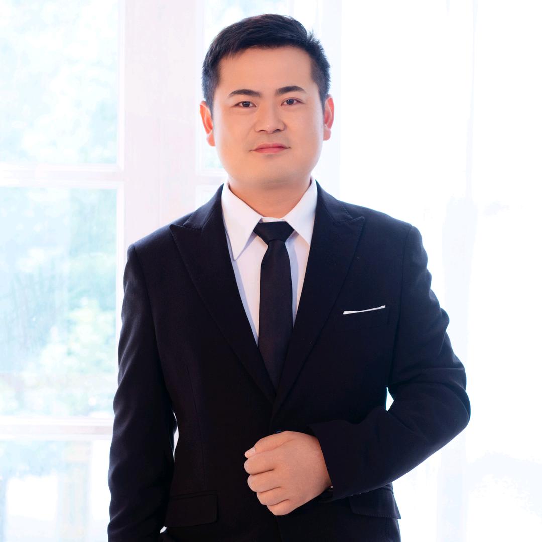 镇雄星艺装饰潘兵