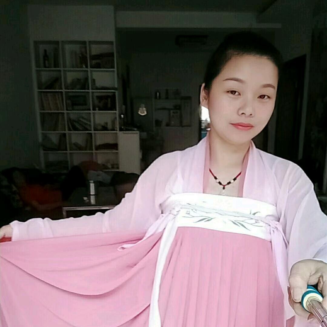 薇薇服装定制