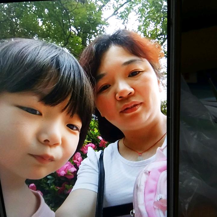 @阿琼一天无聊，抖音消磨时间，谢谢亲关注