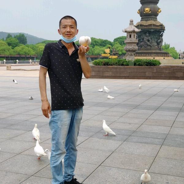 梁哥，始终如一