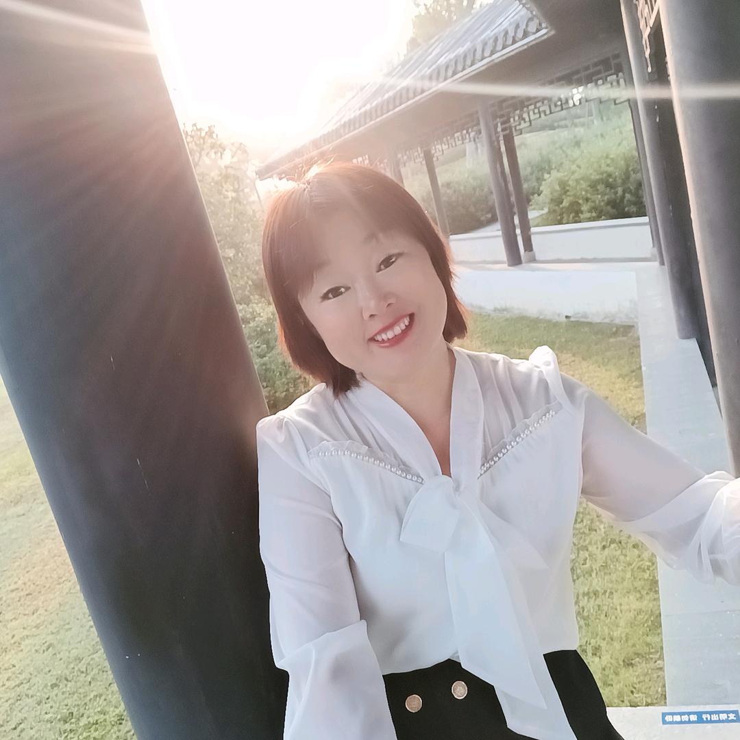 雨后彩红
