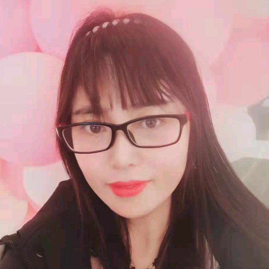 莉莉