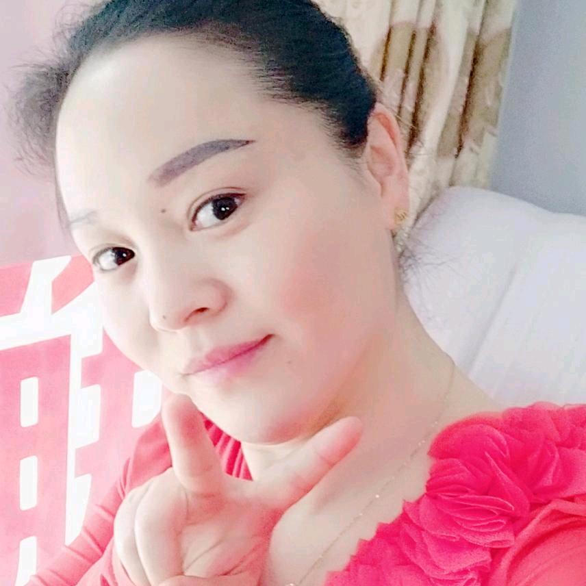 二丫，爱跳舞爱运动爱生活