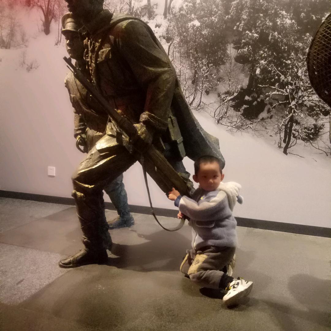 田阳辉辉麻辣烫