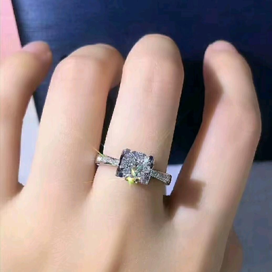 小莹莹的朋友圈