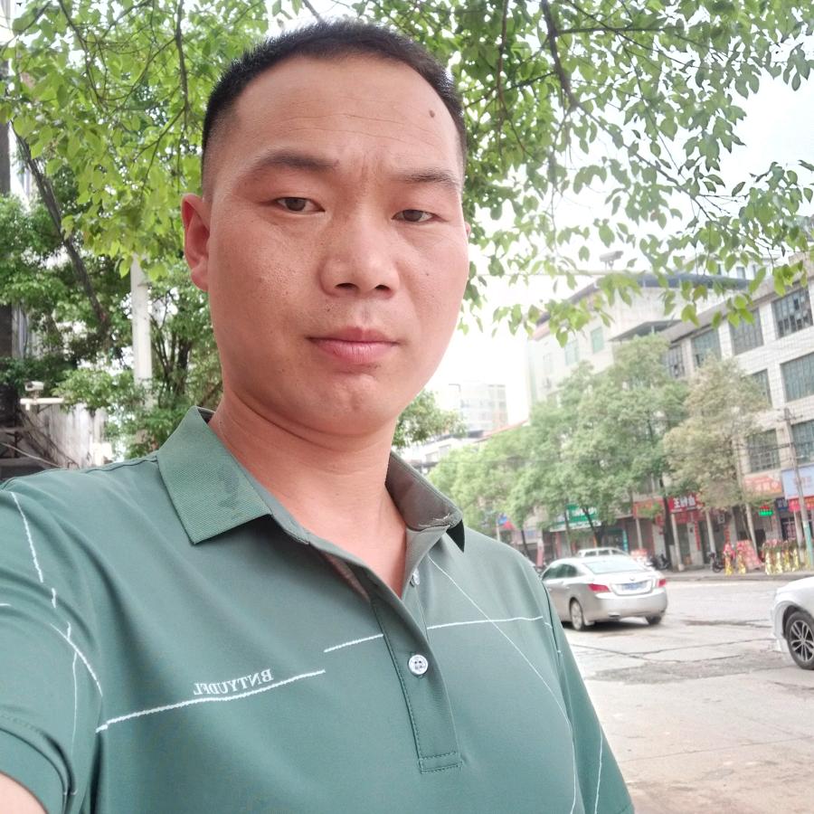 昌盛滑道漂流有限公司~~马耀辉