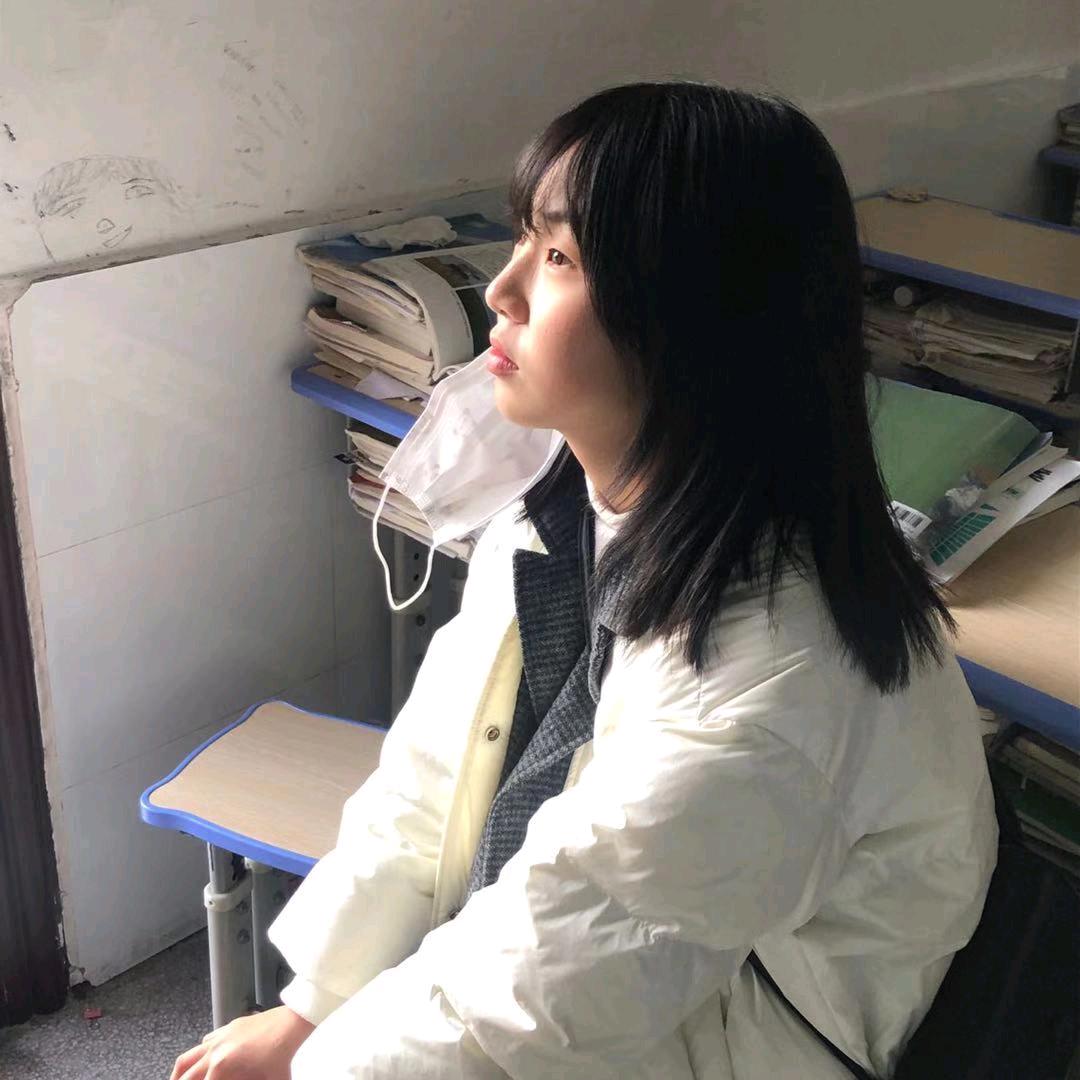 站在阳光下