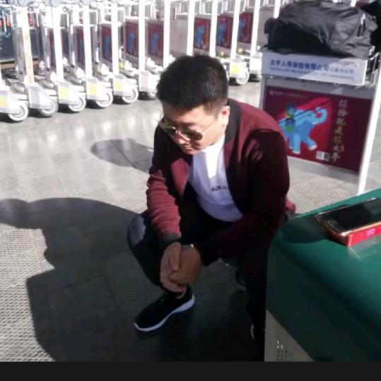 &鹏哥