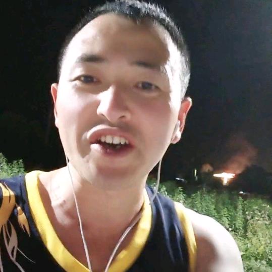 贵州省爱智力家纺有限公司:朱波