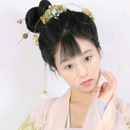 艳色