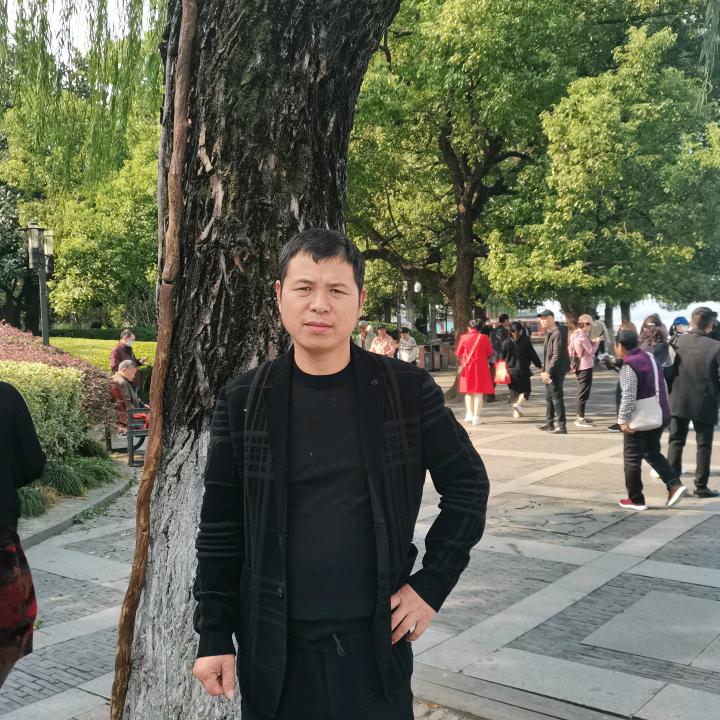 专业拆除敲墙垃圾外运蒋祥华