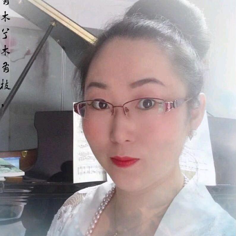 爱上钢琴的猫