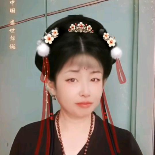 秋霞